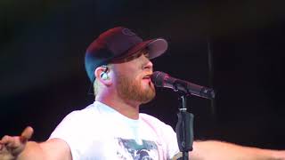 Cole Swindell ~ Middle of a Memory ~ Joe’s Live ~ Rosemont, IL ~ 08/19/2018