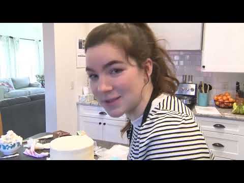 Baking birthday cakes for kids who otherwise would have none