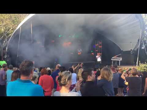 Heart Shaped Box - Goldfish feat.  Monique Hellenberg at Kirstenbosch Summer Concerts 2017