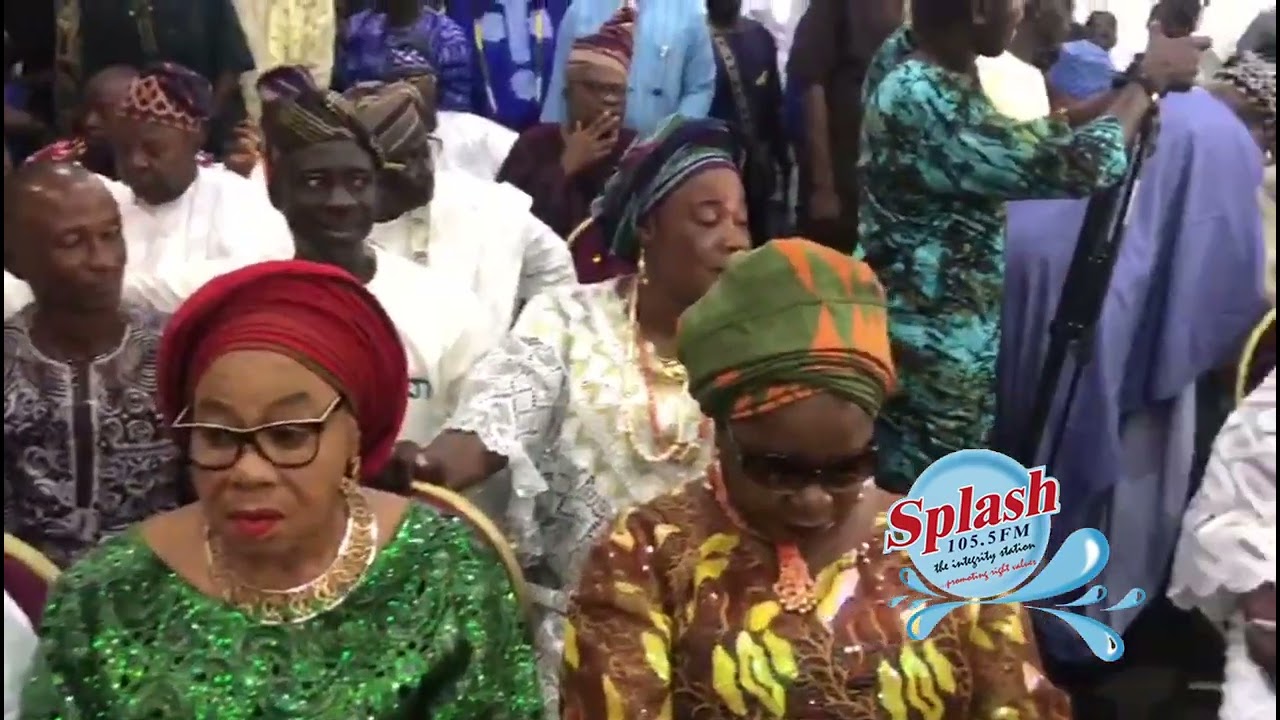 Olubadan's crown: Watch the moment Sen Adewolu Ladoja was crowned as the new beaded king by Olubadan