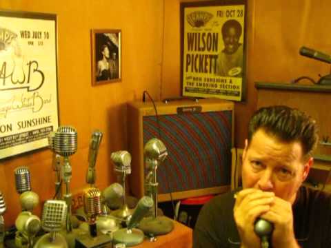 Astatic JT-30 with MC-127 or MC-151 Ceramic or Crystal Element, on/off knob