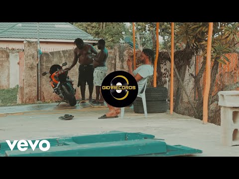 SLIPPERY SKEEMAZ - China Snake | Official Music Video