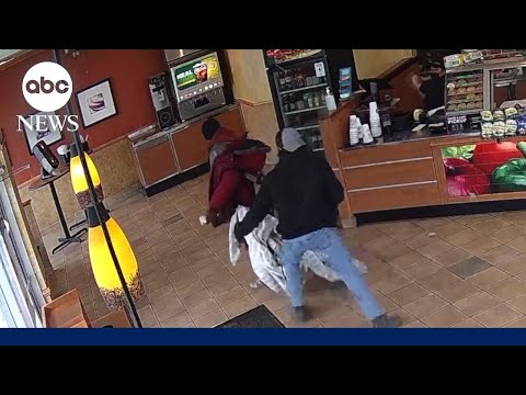 Former High School Wrestler Subdues Man Assaulting Subway Worker