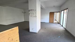 Loja com 500 n2 no Porto