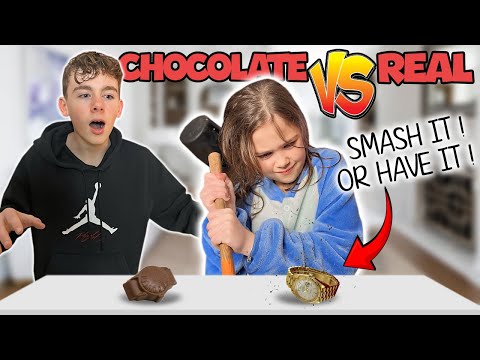 CHOCOLATE VS REAL (MAAR DAN MET EEN HAMER !!) - De Bakkertjes #923