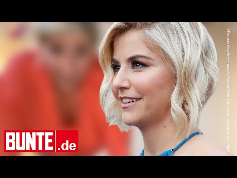 Beatrice Egli - Beim Workout mit Regina Halmich fällt ihr fast die Oberweite raus