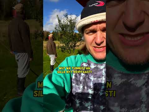 Kaadoin tikkaat iskän auton päälle. #auto #suomihuumori