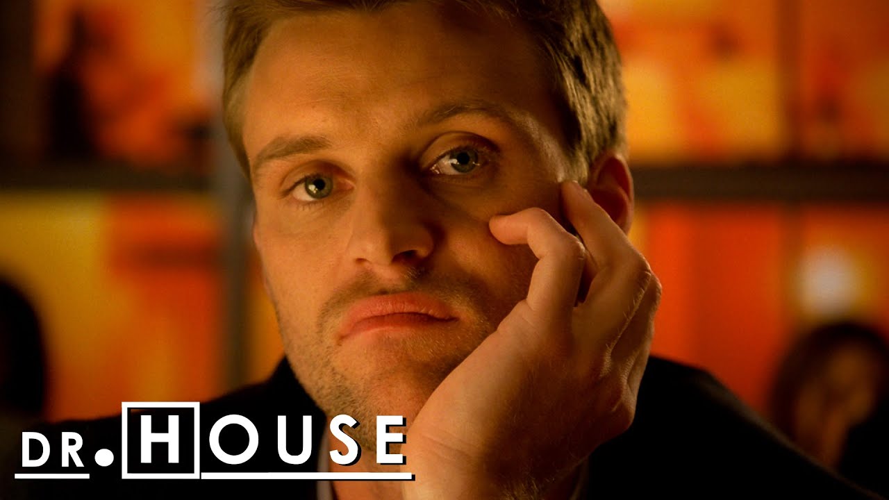 Watch ¡Una salida de citas rápidas con Wilson, House y Chase! | Dr. House: Diagnóstico Médico Now ¡Una salida de citas rápidas con Wilson, House y Chase! | Dr. House: Diagnóstico Médico