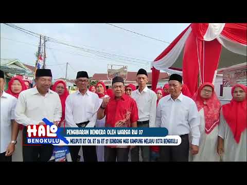 Pengibaran Bendera oleh Warga Kandang Mas