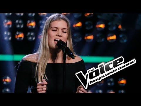 Ragnhild Harket - Castle On The Hill | The Voice Norge 2017 | Blind Auditions