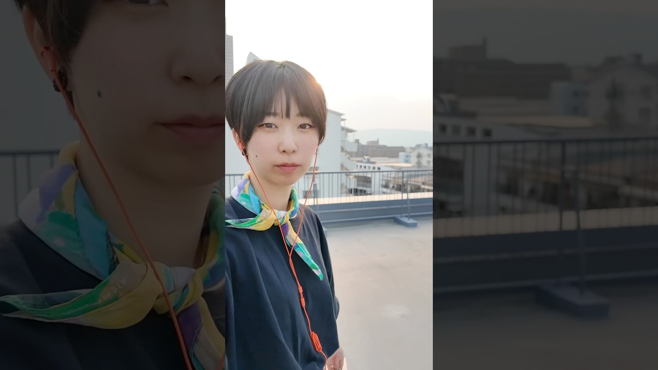 働くアラサー女子、仕事の合間に屋上で休憩しながらストレッチするが体が硬すぎて絶望する動画。#アラサーvlog