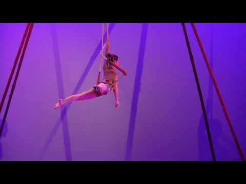 Kelli Ramazini | Circo Metropolis 2021 | Single Point Trapeze