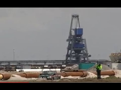 Wilhelmshaven: Baustelle Jade-Weser-Port Juli 2010