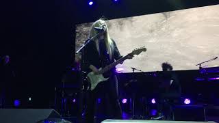 Avril Lavigne - Don&#39;t Tell Me Live - 2019 - 08 - Head Above Water Tour Live In Seattle