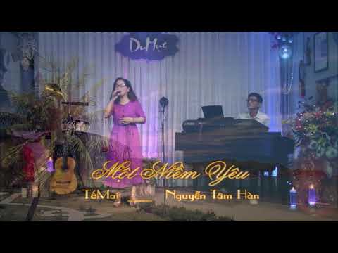 Thể hiện bởi Nhất Chi Mai