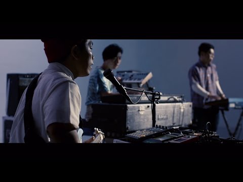 Yasei Collective “radiotooth” (Official Music Video)