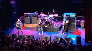 Descendents &#39;Merican (live)