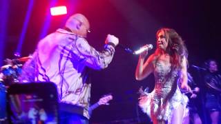 Thalia Latina Love Tour NY - Thalia ft Joe - I want you