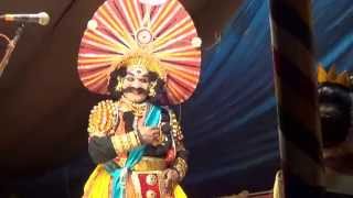 preview picture of video 'Yakshagana -- Gopala achar thirthahalli as Shringara Ravana - ''Maathadabaradene ....'' - brahmooru'