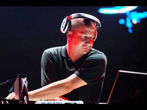 Murat Uncuoglu - In the mix January 2014