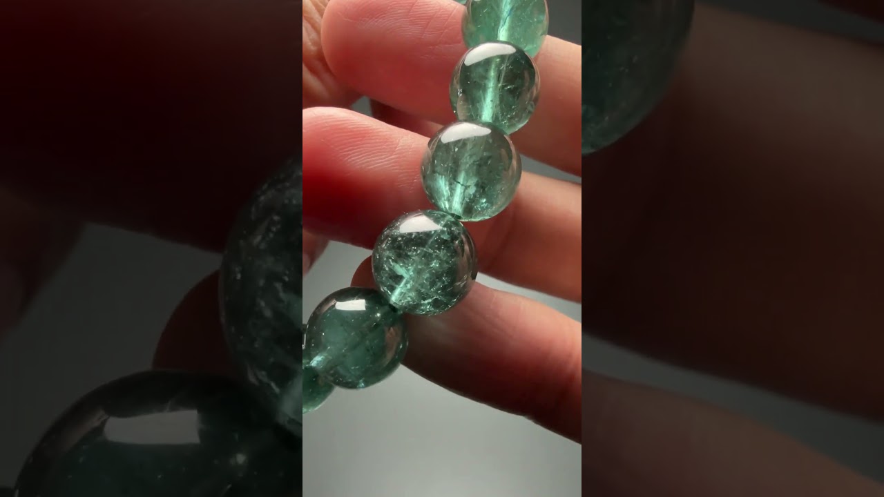[超希少カラー！]宝石質ブルートルマリンブレスレット/ブルーグリーン（約10.5mm玉・鑑別書付属）★現品動画あり-slide-youtube