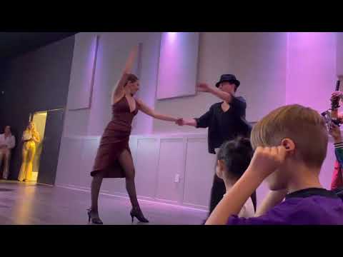 Gimme Gimme Disco Ball 2022 - Kaitlyn & Arsen - Lady Marmalade Cha-cha-cha