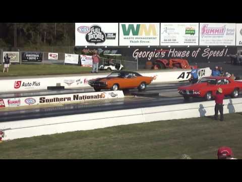 70 Dodge Challenger 440 Six Pack Drag Racing