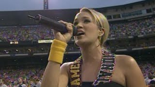 2006 ASG: Carrie Underwood sings national anthem