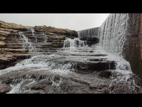 Acantilado, Cascada y Molino El Bolao. Cóbreces, Cantabria