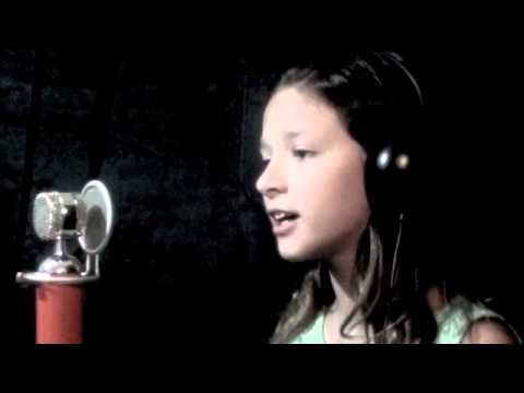 "Restolho" interpretado por Madalena Fernandes