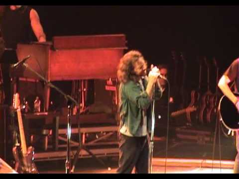 Pearl Jam - Red Mosquito (Boston '06) HD