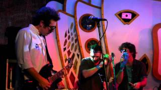 DIAMOND RUGS - GIMME A BEER (:30 CLIP)