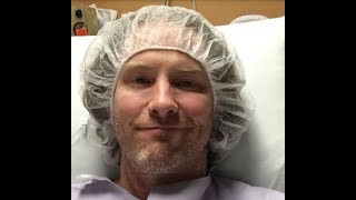 Slipknot and  Stone Sour vocalist Corey Taylor to have double knee surgery ...