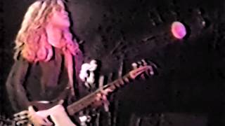 Babes in Toyland - Bloomington (1991)(DHV 2012)