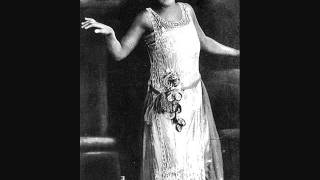 "Dyin' by the Hour" by Bessie Smith (Columbia 78)