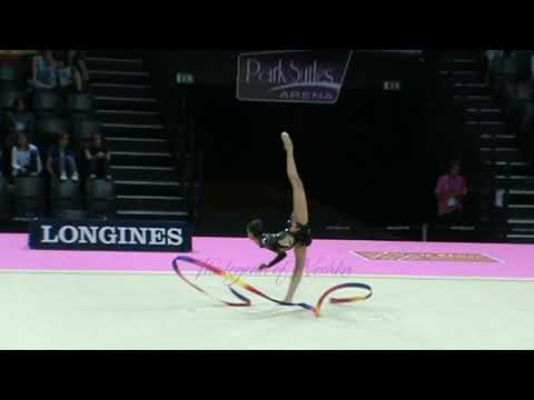 Anna CZARNIECKA (POL) ribbon - 2011 Montpellier worlds Qualifs