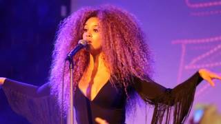 Lion Babe Performing "Treat Me Like Fire" Live at SOBs 1/21/15