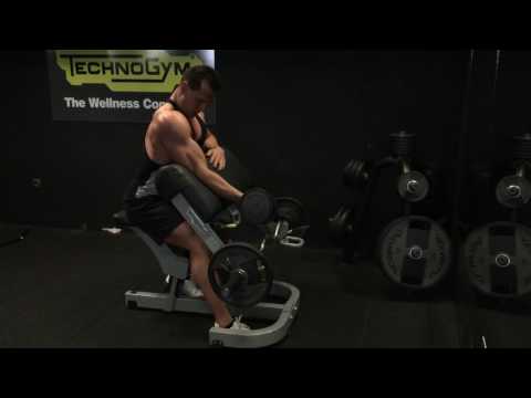 One Arm Dumbbell Scott Curls