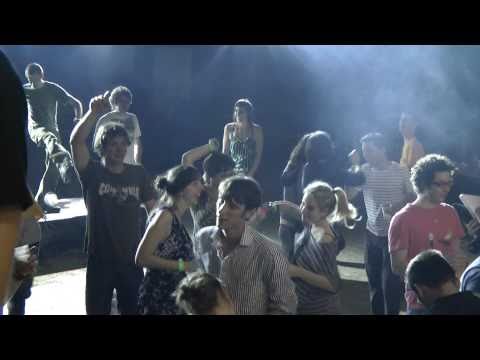 Fiesta De La Siesta '11 - DJ Johnny Breakbeat and MC at work