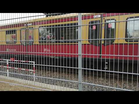 Ausfahrt der S5 nach Strausberg Nord in Strausberg