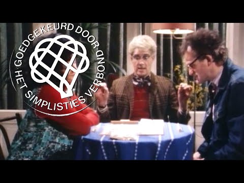 De familie Van der Laak speelt scrabble - Van Kooten en De Bie