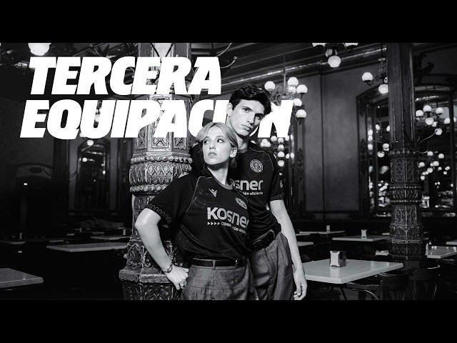 Vídeo relacionado con DEREGALOOS Jarra Personalizada con nombre de Fútbol Osasuna. Jarra de cerveza personalizada. Regalo Original para Aficionados del Futbol. Regalos Mundial Futbolistas. (Osasuna)