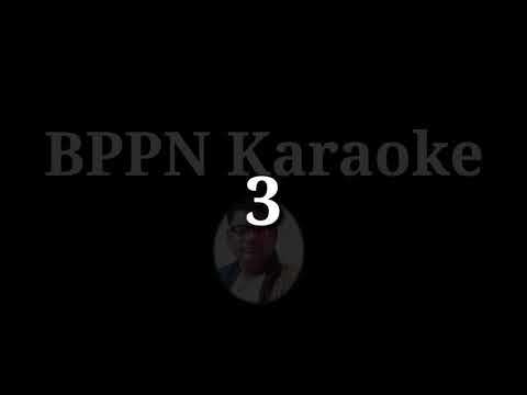 Kannadada ravi moodi banda(ತಾಯಿಯ ಮಡಿಲಲ್ಲಿ)