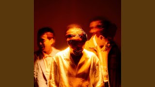 Download lagu Kau Yang Berbeda mp3 Download lagu Kau Yang Berbeda mp3