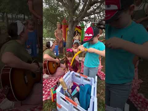 Promotional video thumbnail 1 for Gladly Music- Interactive Children’s Music Groups