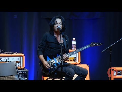 Steve Lynch of Autograph at Replay Guitar Exchange