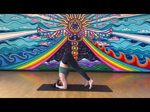 How-to Supported Headstand with Tam and Tay