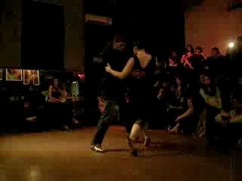  Ariadna Naveira  and  Lucas Molina  are  dancing  to  the  tango  "  Belgica  "