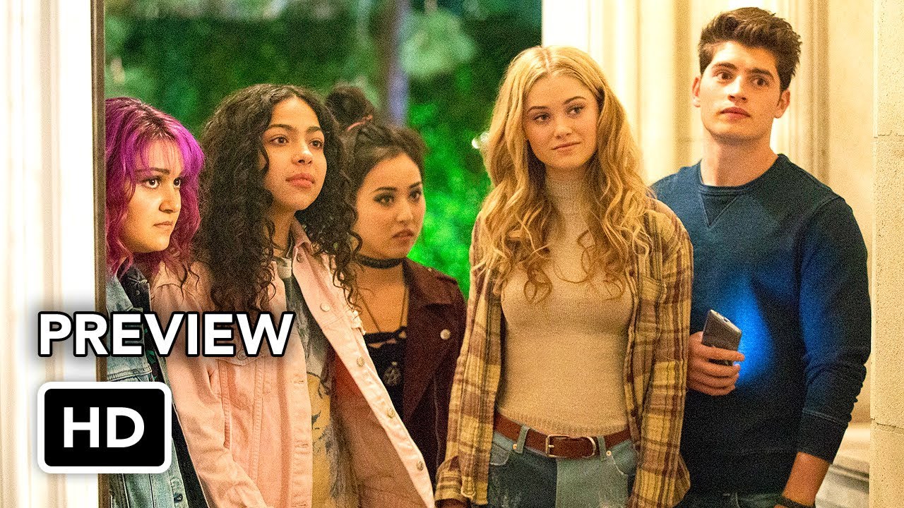 "Meet the Runaways" Featurette