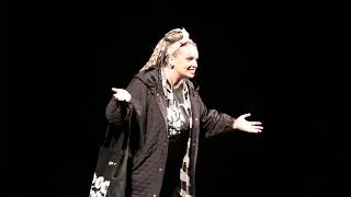 Психоделический пистон Ирмы Витовской: оригинальный моноспектакль на николаевской сцене(фото, видео)